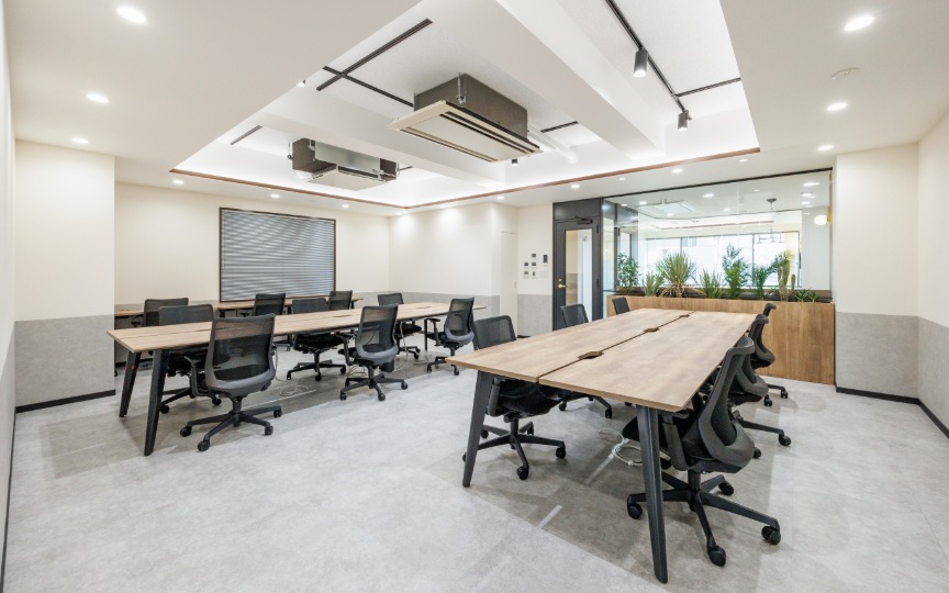 JR秋葉原駅徒歩7分！上質なインテリアを備えた専用ラウンジが魅力のフルセットアップオフィスの写真6