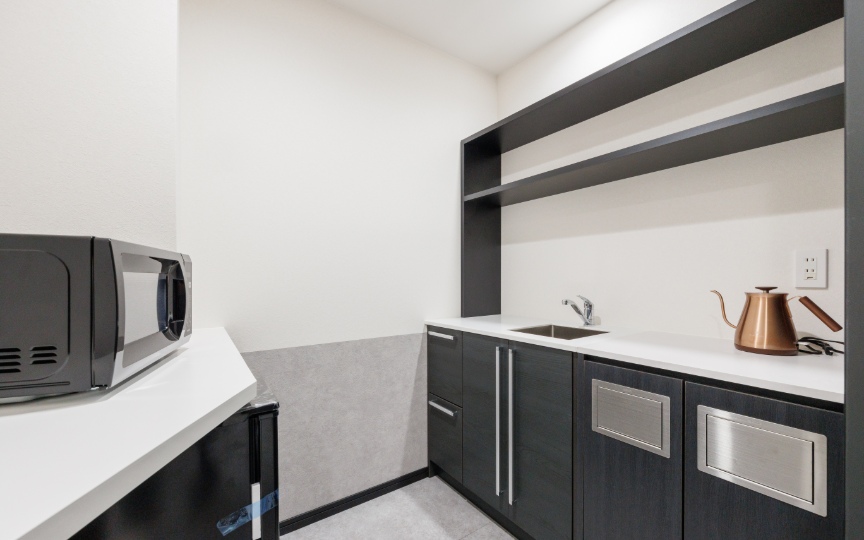 JR秋葉原駅徒歩7分！上質なインテリアを備えた専用ラウンジが魅力のフルセットアップオフィスの写真8