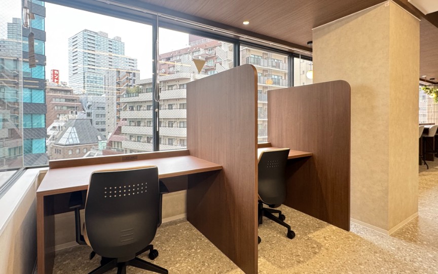 【敷金最大0・即入居可】九段下駅徒歩4分、会議室2室完備のフルセットアップオフィスの写真2