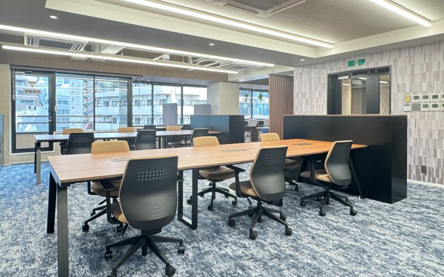 【敷金最大0・即入居可】九段下駅徒歩4分、会議室2室完備のフルセットアップオフィスの写真4