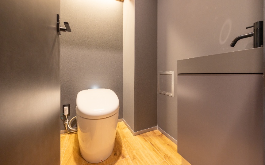 【原状回復不要】小川町駅徒歩6分｜洗練された内装と充実の共用部が魅力の新築フルセットアップオフィスの写真4