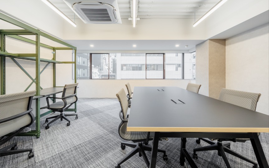 【原状回復不要】八丁堀駅徒歩3分｜コンパクトながら高級感ある内装のフルセットアップオフィスの写真3