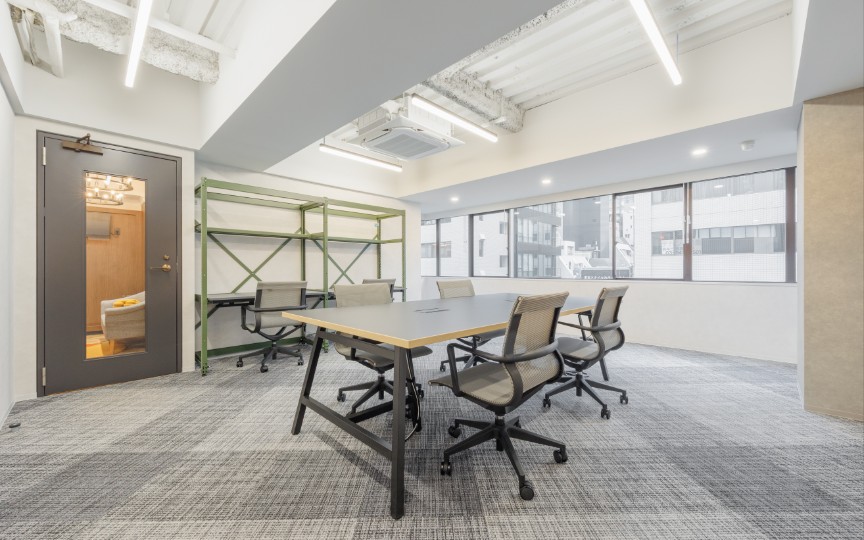 【原状回復不要】八丁堀駅徒歩3分｜コンパクトながら高級感ある内装のフルセットアップオフィス