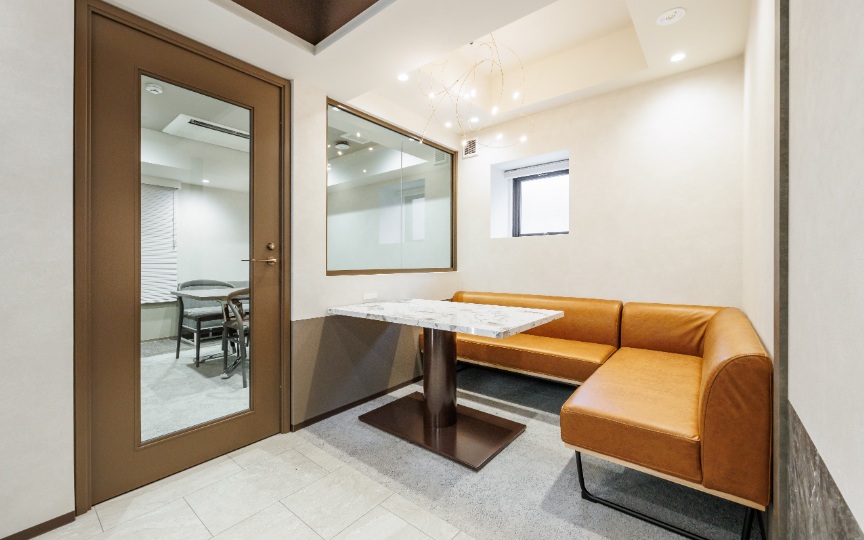 【敷金0・原状回復不要】秋葉原駅徒歩4分！家具什器・Wi-Fi完備のフルセットアップオフィスの写真2