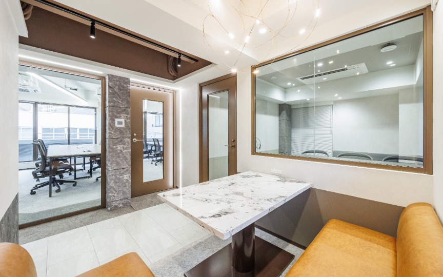 【敷金0・原状回復不要】秋葉原駅徒歩4分！家具什器・Wi-Fi完備のフルセットアップオフィスの写真3