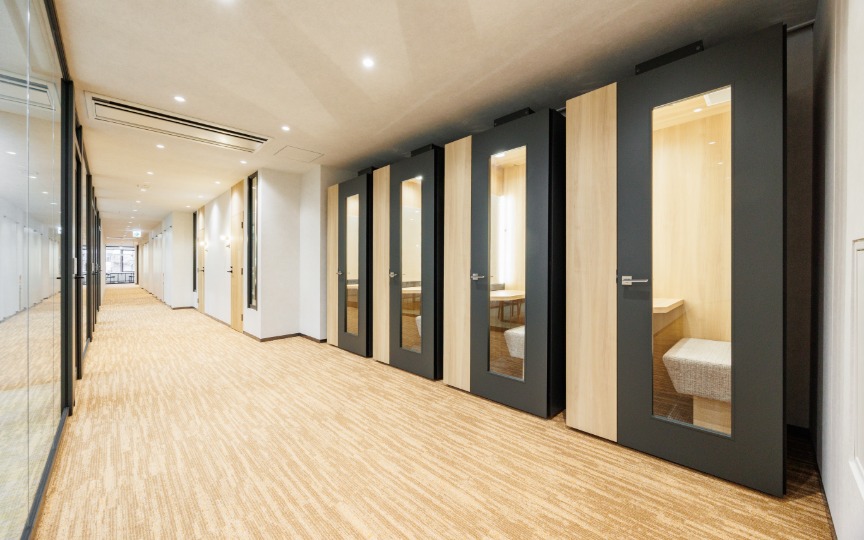 【仲介手数料不要】飯田橋駅徒歩7分、2025年10月リニューアルのセットアップオフィスの写真1