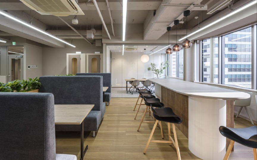不動前駅から徒歩5分、会議室・個室ブース各2室とラウンジスペースを備えたセットアップオフィス