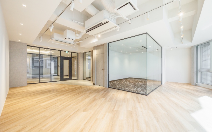 中目黒駅徒歩7分｜目黒川沿いのデザイナーズセットアップオフィスの写真4