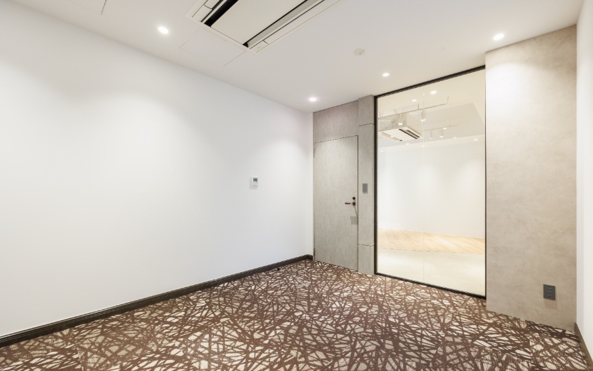 中目黒駅徒歩7分｜目黒川沿いのデザイナーズセットアップオフィスの写真6