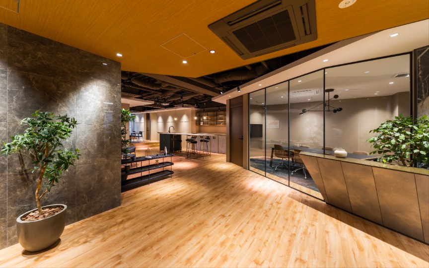 築地駅徒歩2分！ハイグレードな内装・設備が魅力の大規模セットアップオフィス