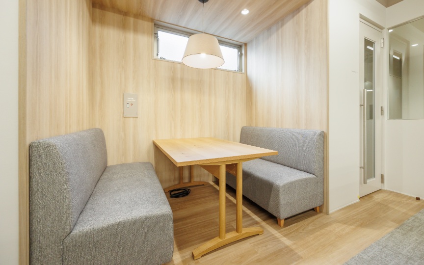 JR神田駅徒歩5分！4駅4路線利用可、共用会議室・ラウンジまで備えたフルセットアップオフィスの写真7