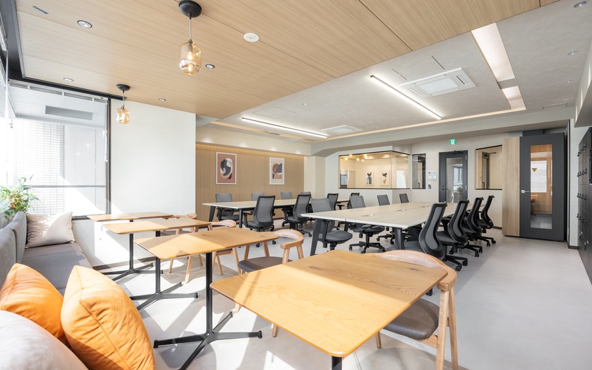 【敷金・原状回復不要】秋葉原駅徒歩5分、Wi-Fi完備のフルセットアップオフィス