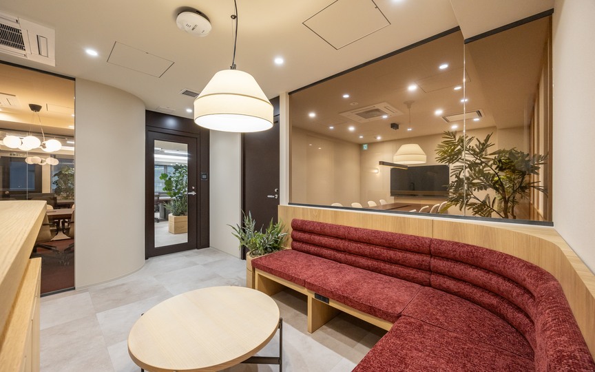 【敷金・原状回復不要】大手町駅5分、Wi-Fi完備で即日業務を開始できるフルセットアップオフィスの写真3