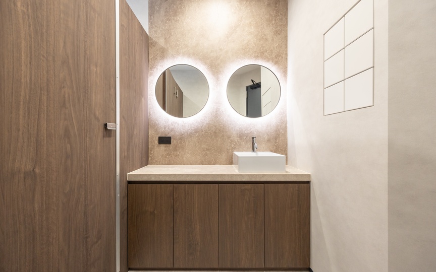 新宿御苑前駅1分！会議室3室・ラウンジ付きの、働きやすさを追求したフルセットアップオフィスの写真10