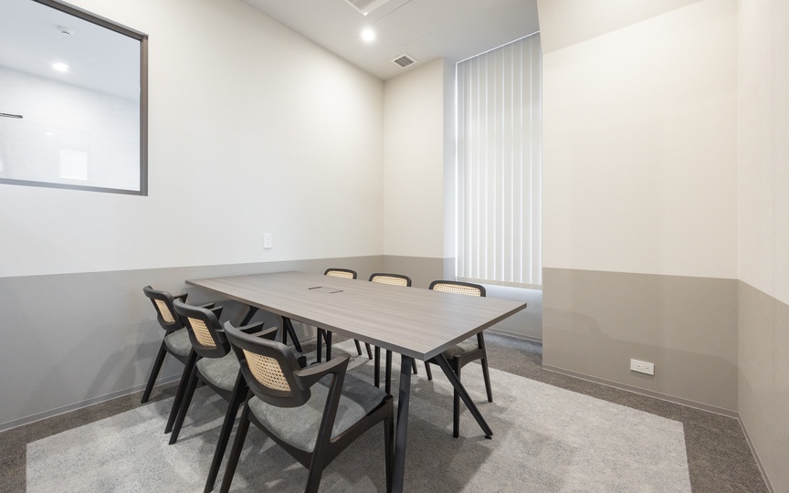 新宿御苑前駅1分！会議室3室・ラウンジ付きの、働きやすさを追求したフルセットアップオフィスの写真4