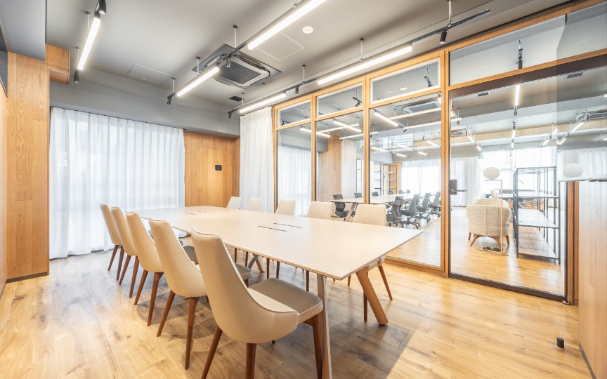 【原状回復不要】神保町駅徒歩7分、充実の共用設備が魅力の新築フルセットアップオフィスの写真11