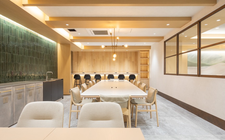 【仲介手数料不要】飯田橋駅徒歩7分、ホテルライクなラウンジ付きセットアップオフィス