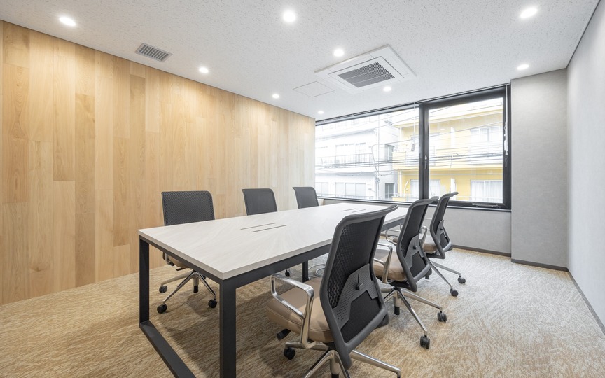 【仲介手数料不要】飯田橋駅徒歩7分、ホテルライクなラウンジ付きセットアップオフィスの写真8