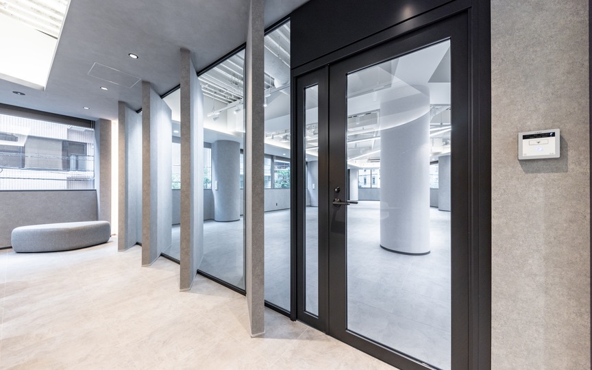 半蔵門駅徒歩1分！会議室2室・テレカンブース3室完備のセットアップオフィスの写真3