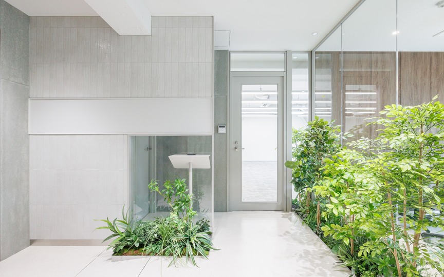 小伝馬町駅徒歩5分！会議室・テレカンブース各2室完備、落ち着きある雰囲気のセットアップオフィス