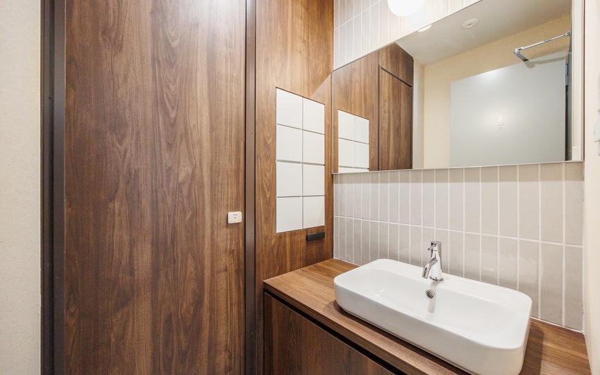 小伝馬町駅徒歩5分！会議室・テレカンブース各2室完備、落ち着きある雰囲気のセットアップオフィスの写真10