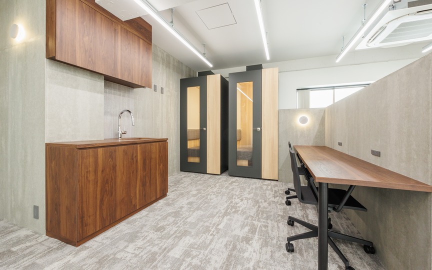 小伝馬町駅徒歩5分！会議室・テレカンブース各2室完備、落ち着きある雰囲気のセットアップオフィスの写真8