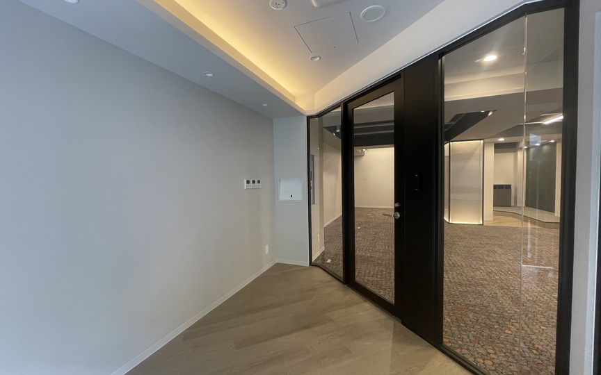 御徒町駅徒歩5分！上野駅の利用にも便利な、スカイツリーを望む屋上テラス付きセットアップオフィスの写真7