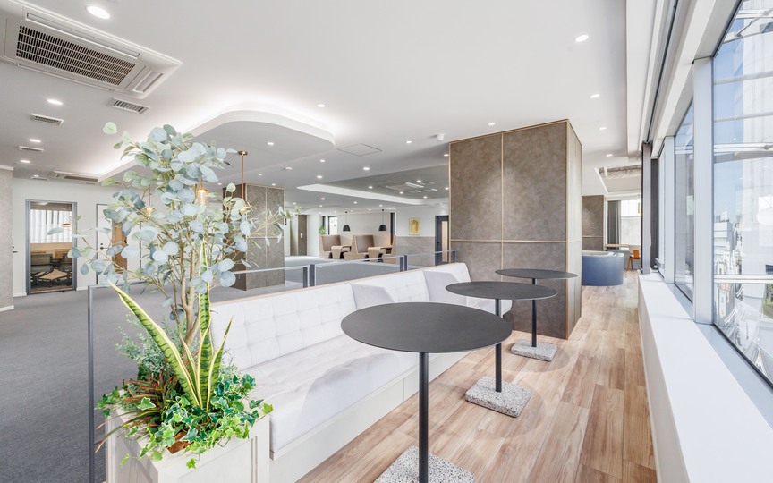 東銀座駅徒歩1分！会議室3室・テレカンブース5室完備、希少な銀座エリアの大型セットアップオフィスの写真6