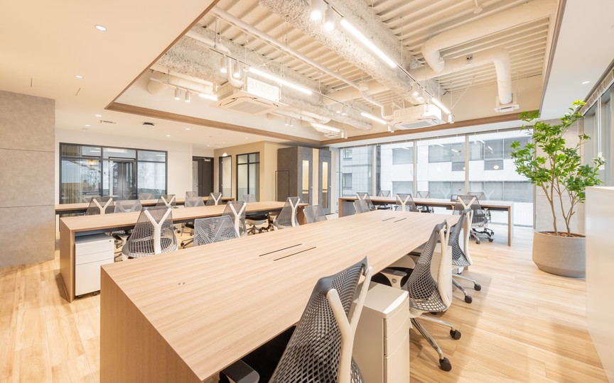 日本橋駅徒歩3分、敷金0・原状回復不要の新築フルセットアップオフィス