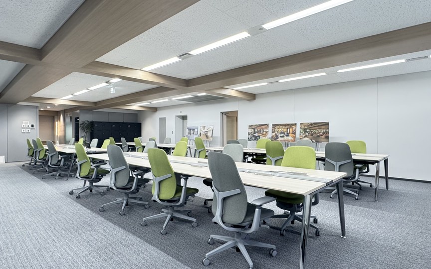 【敷金最大0】大手町駅徒歩圏内、約100坪のラウンジに共用会議室まで備えたフルセットアップオフィスの写真10