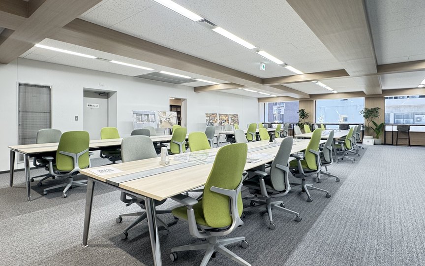 【敷金最大0】大手町駅徒歩圏内、約100坪のラウンジに共用会議室まで備えたフルセットアップオフィスの写真8