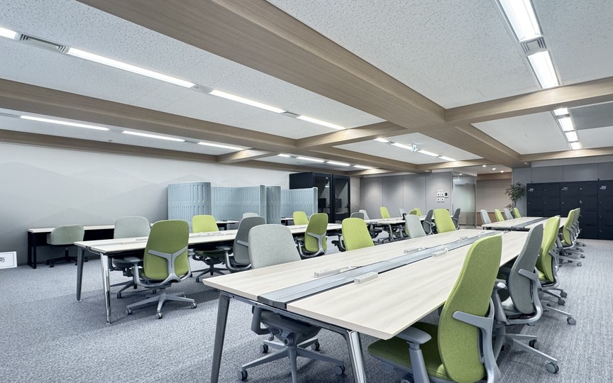 【敷金最大0】大手町駅徒歩圏内、約100坪のラウンジに共用会議室まで備えたフルセットアップオフィスの写真9