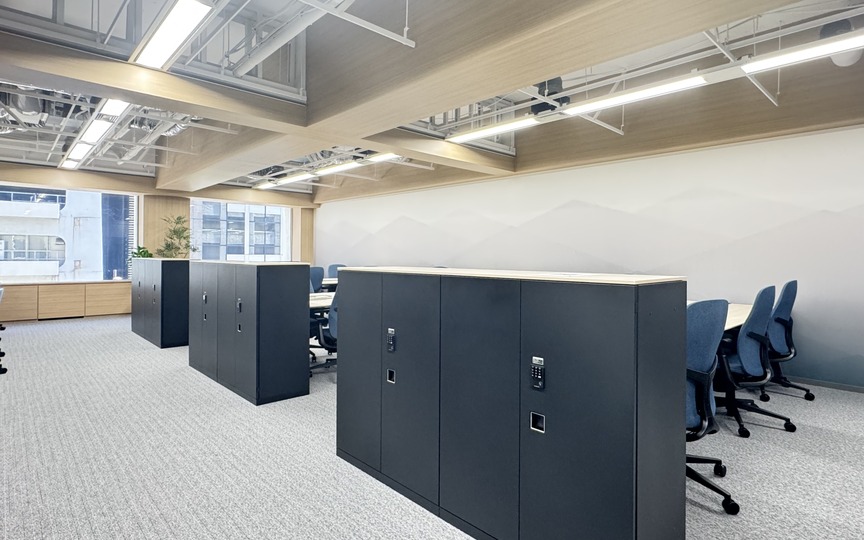 【敷金最大0】大手町駅徒歩圏内！大型ラウンジや共用会議室まで利用可能なフルセットアップオフィスの写真3