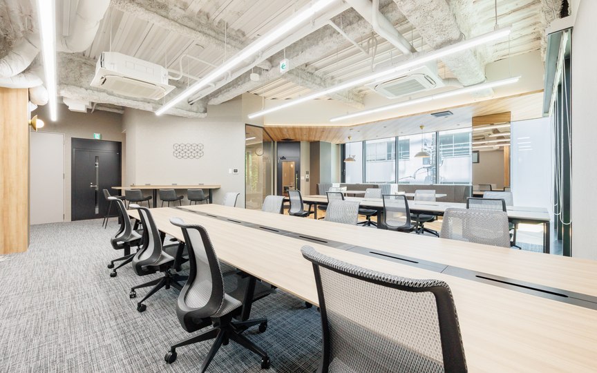 【敷金最大0】浜町駅徒歩1分！家具・什器完備、ナチュラルな雰囲気が魅力のフルセットアップオフィスの写真6