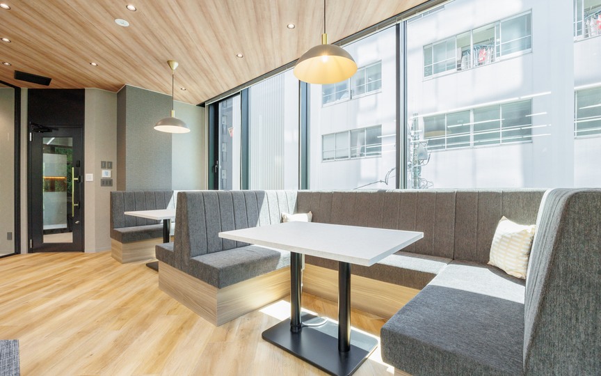 【敷金最大0】浜町駅徒歩1分！家具・什器完備、ナチュラルな雰囲気が魅力のフルセットアップオフィスの写真7