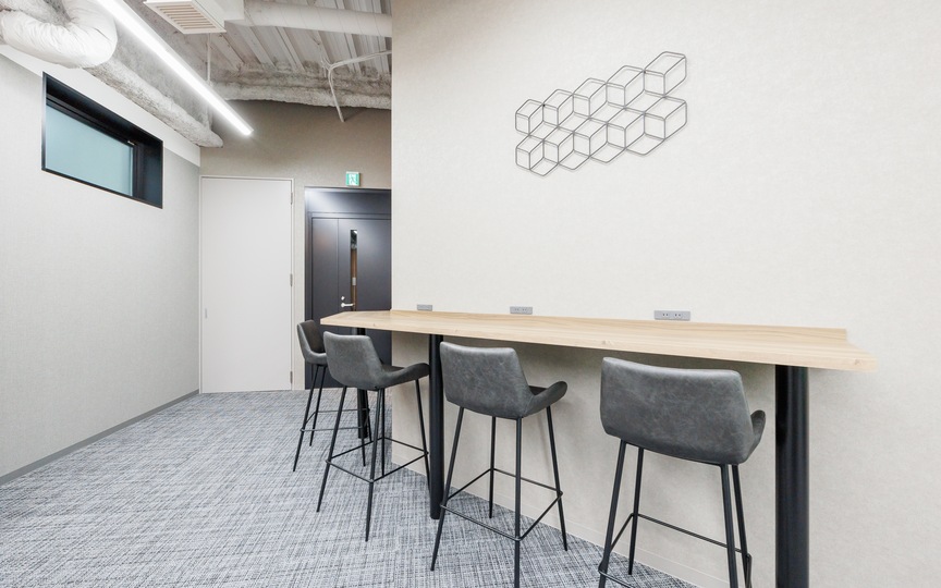 【敷金最大0】浜町駅徒歩1分！家具・什器完備、ナチュラルな雰囲気が魅力のフルセットアップオフィスの写真8