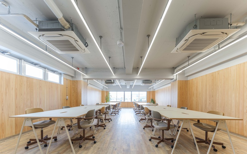 【原状回復不要】四谷三丁目駅徒歩2分！新宿通り沿いの家具・什器付きフルセットアップオフィス