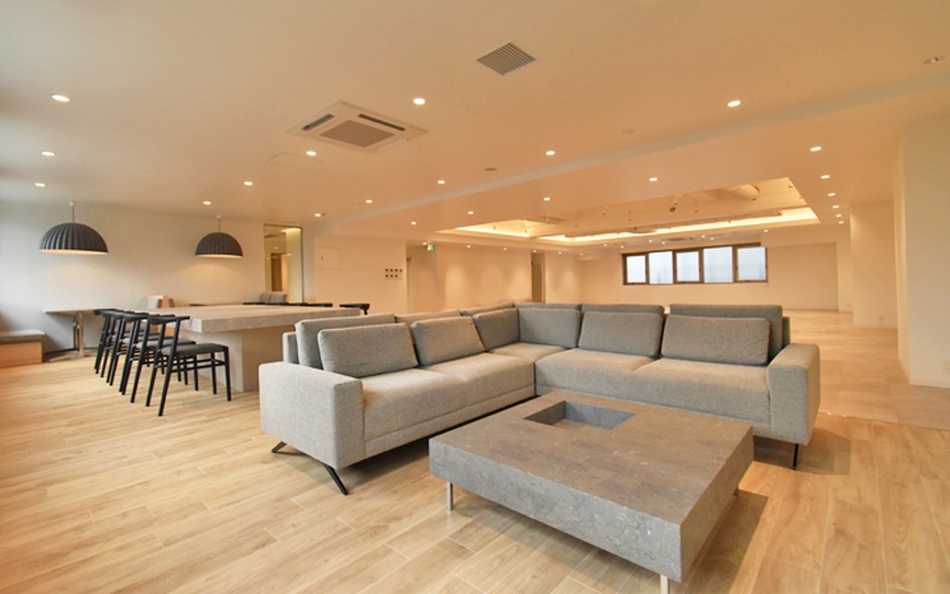 【敷金最大0】JR水道橋駅徒歩7分！5路線利用可、上質な内装・空間が魅力の大型セットアップオフィスの写真9