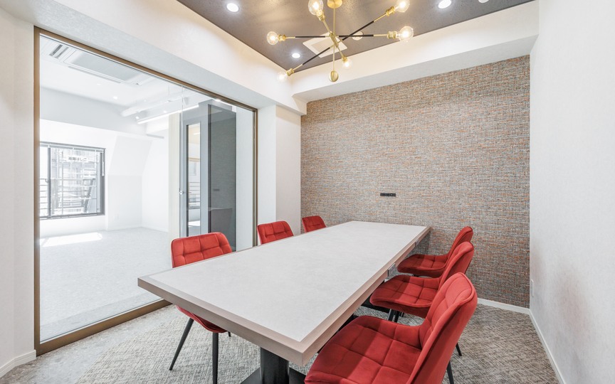 小伝馬町駅徒歩2分！コンパクトながら多様なワークスペースを備えたセットアップオフィスの写真6