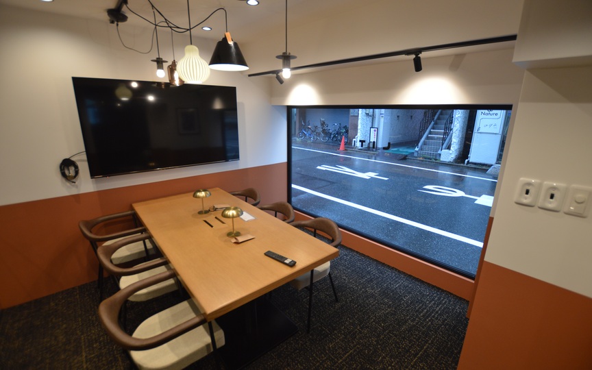 馬喰町駅徒歩2分！ブランディングにも最適な、個性的な内装のメゾネット型フルセットアップオフィスの写真6