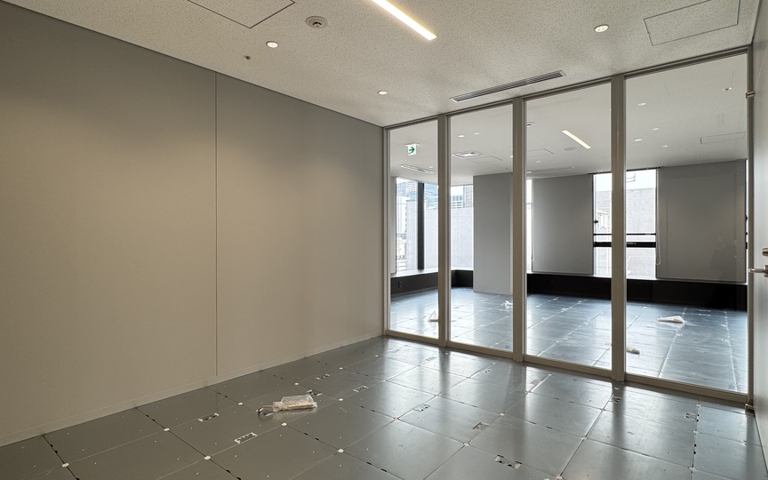 神保町駅徒歩2分！共用ルーフトップテラス・ラウンジまで完備した、設備充実の新築セットアップオフィスの写真8