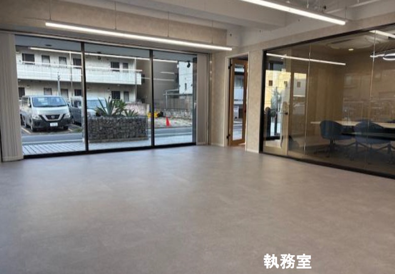 JR恵比寿駅徒歩5分！会議室・テレカンブース完備の小規模チーム向けセットアップオフィスの写真2