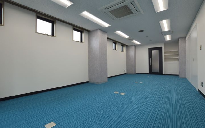 小伝馬町駅徒歩1分！4名用ミーティングスペースを備えた、小規模チーム向けセットアップオフィスの写真2
