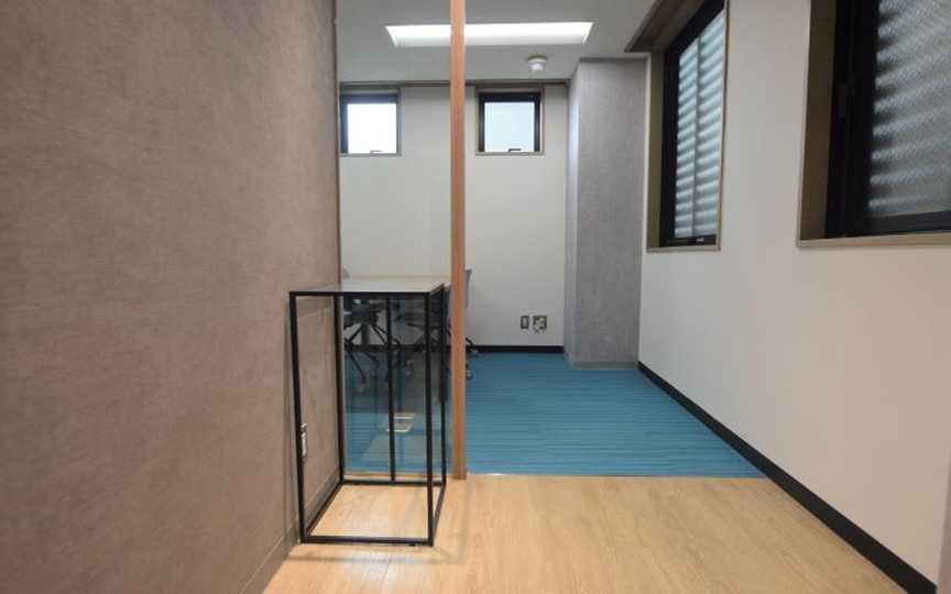 小伝馬町駅徒歩1分！4名用ミーティングスペースを備えた、小規模チーム向けセットアップオフィスの写真6