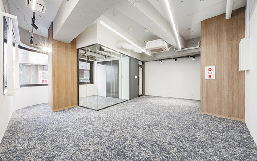【即日入居可】本郷三丁目駅まで徒歩2分！注目の『本郷バレー』エリアのコンパクトなセットアップオフィス4