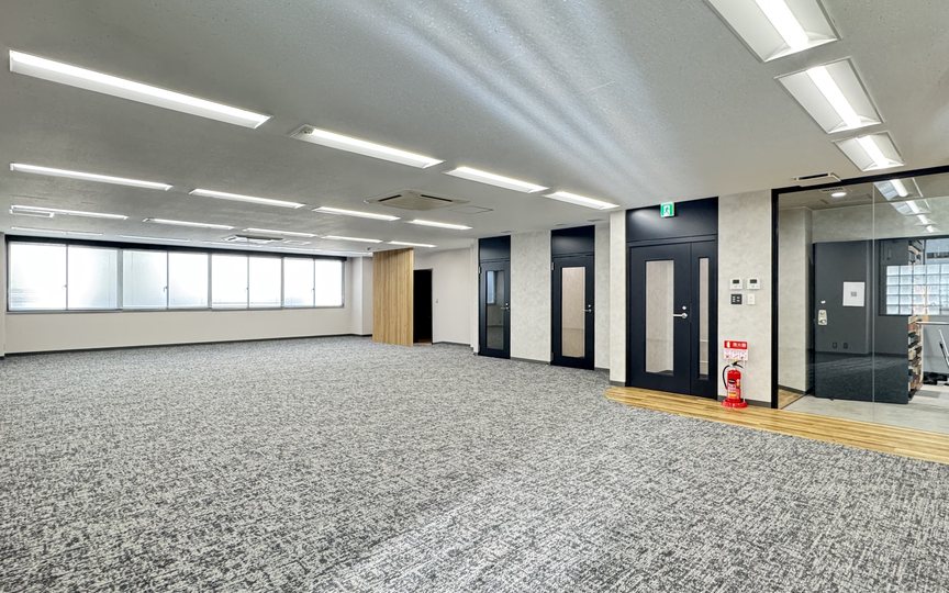 【敷金最大0】赤坂見附駅徒歩4分！会議室3室・テレカンブース2室完備のセットアップオフィスの写真2