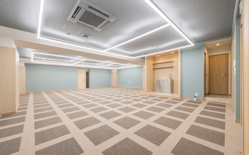 本郷三丁目駅徒歩1分！会議室3室付き、「ラボ」がコンセプトのメゾネット型セットアップオフィス