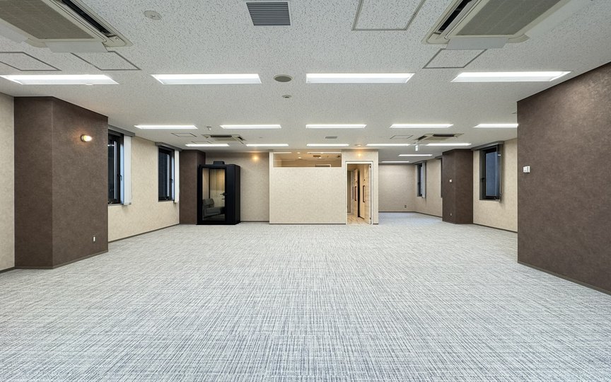 御成門駅徒歩2分！会議室2室・テレカンブース付き、レイアウト自由度の高いセットアップオフィス